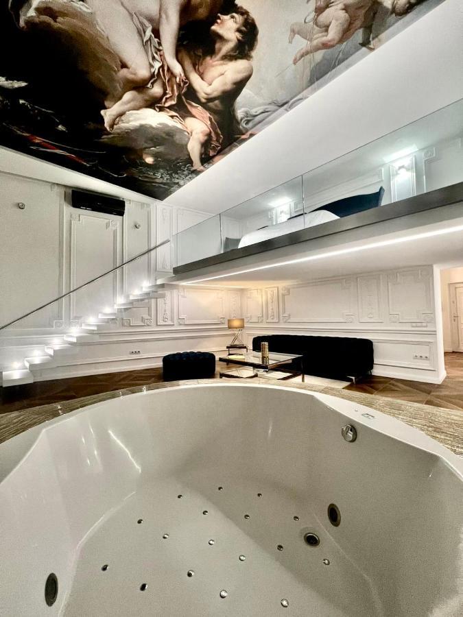 Vip Jacuzzi Luxury Lägenhet Budapest Exteriör bild