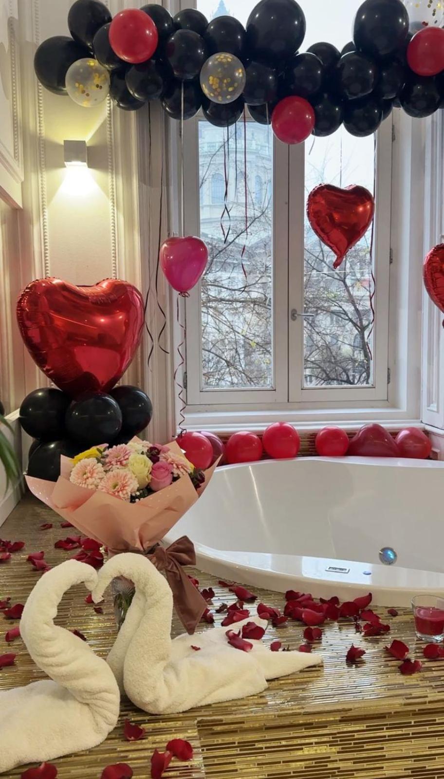 Vip Jacuzzi Luxury Lägenhet Budapest Exteriör bild