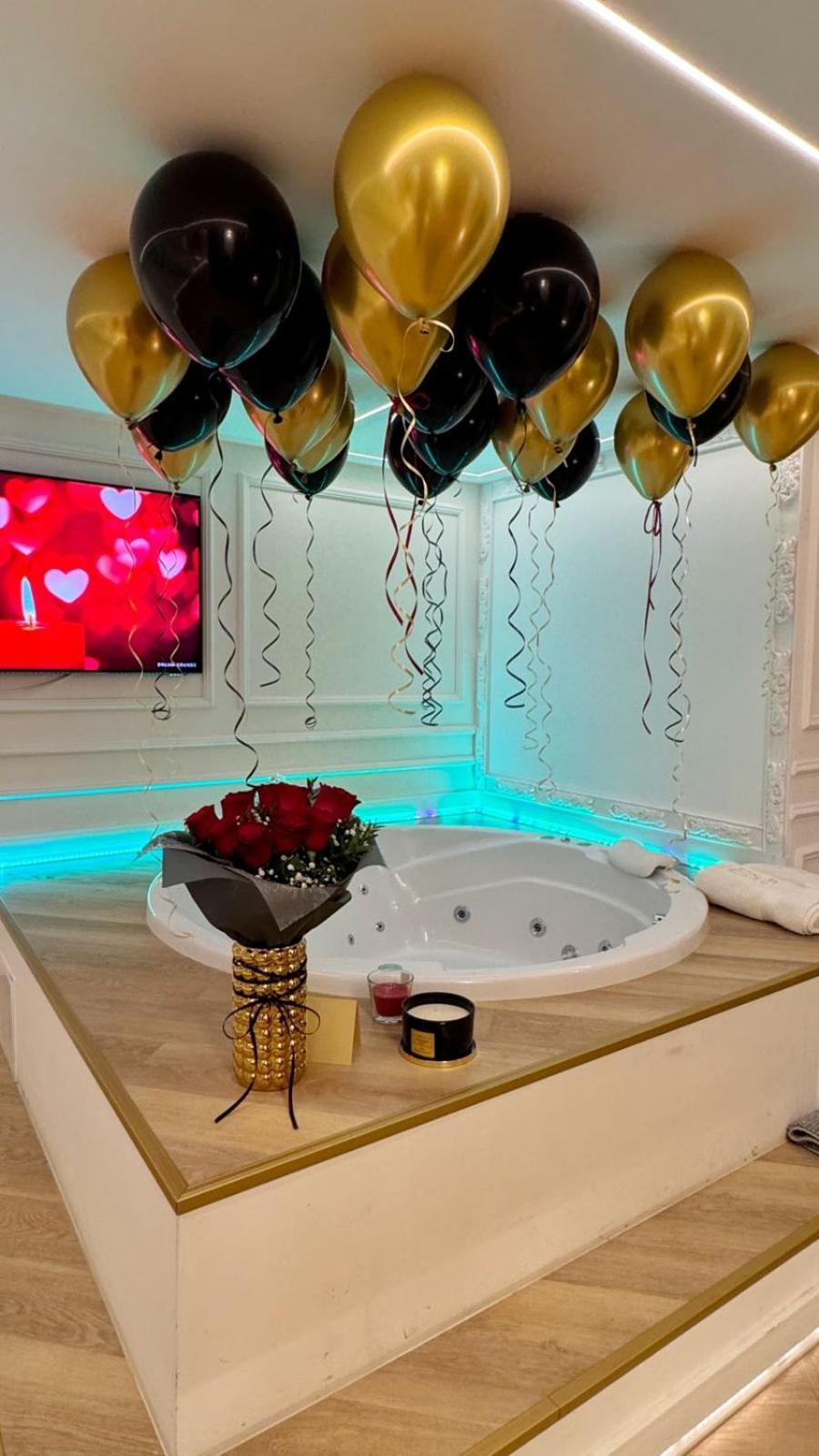 Vip Jacuzzi Luxury Lägenhet Budapest Exteriör bild
